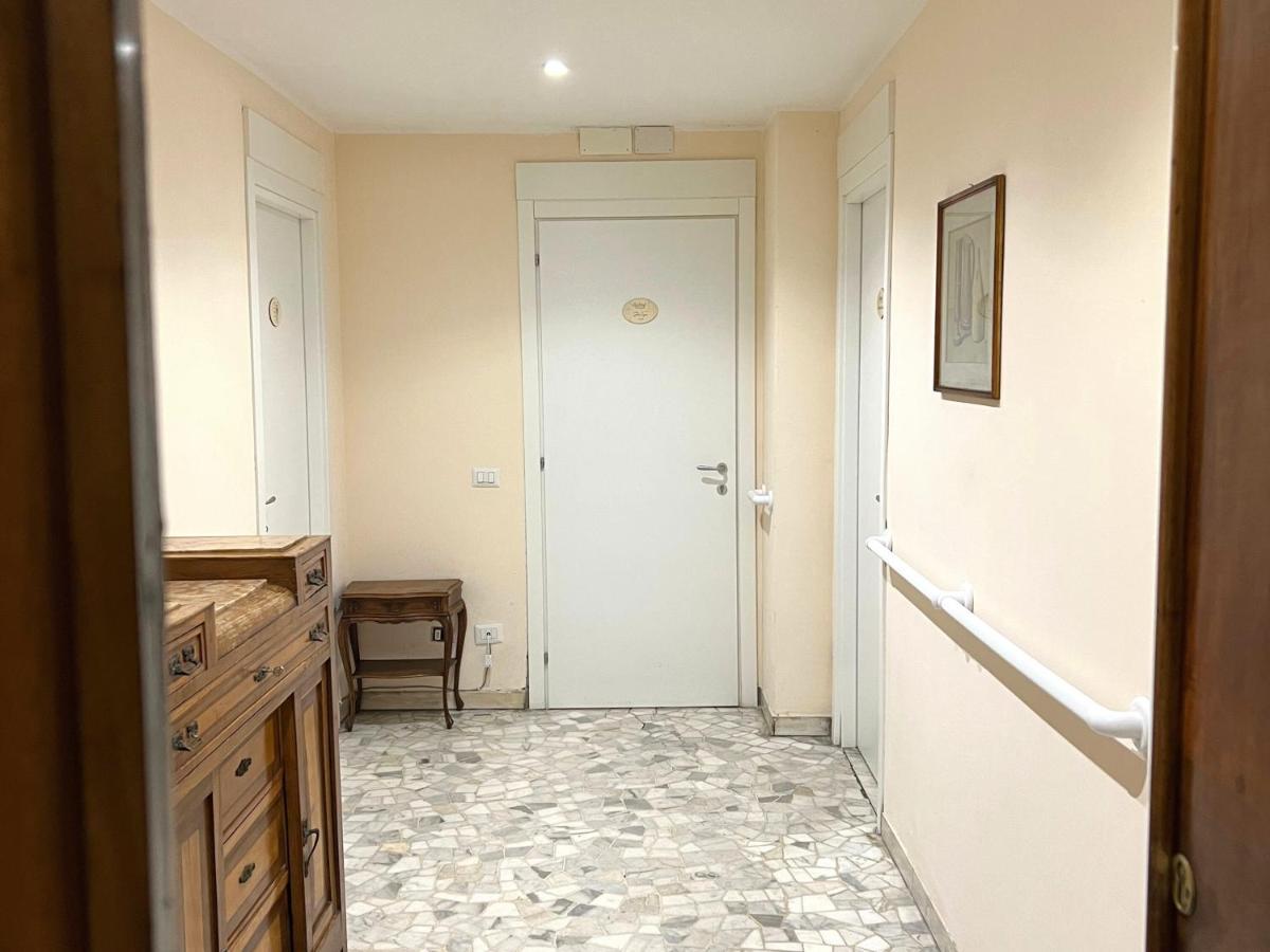 Apartamento Palazzo Senesi Roma Exterior foto